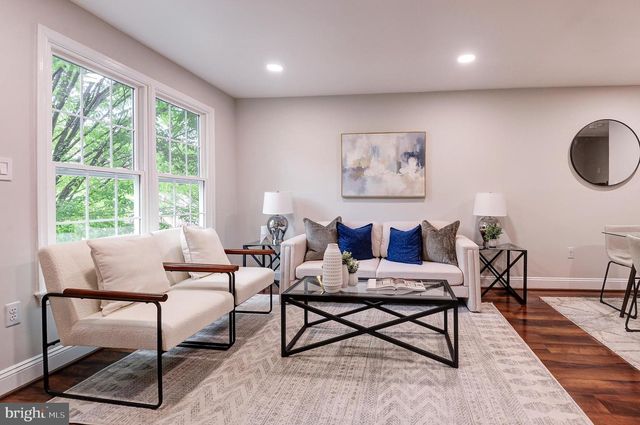 7832 GUM SPRINGS VILLAGE DR, Alexandria, VA 22306