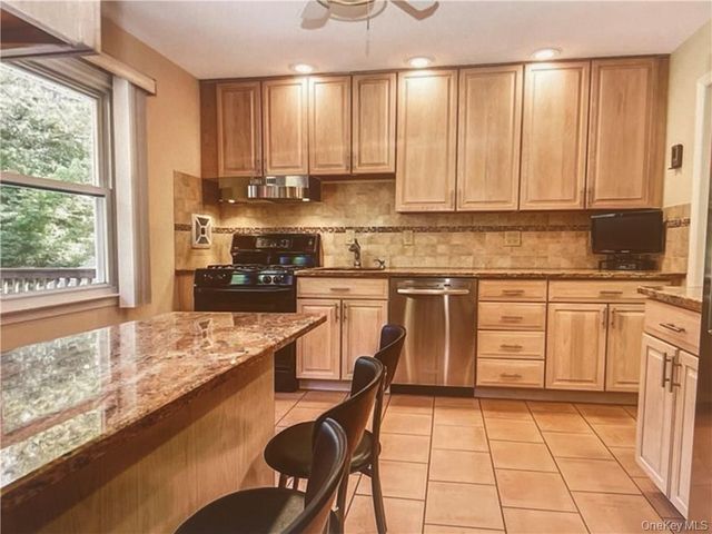 55 Montebello Road, Montebello, NY 10901