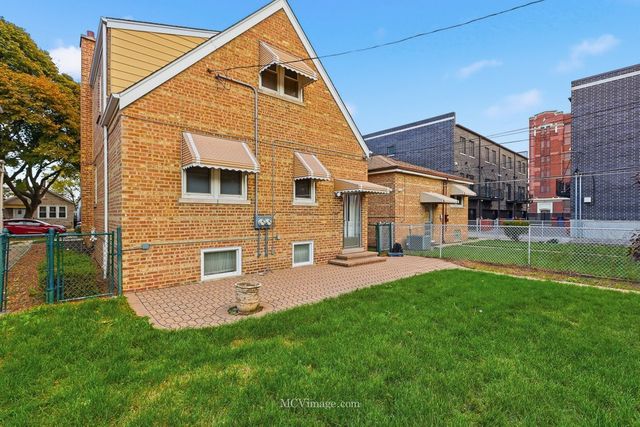 3840 S Wolcott Avenue 2, Chicago, IL 60609