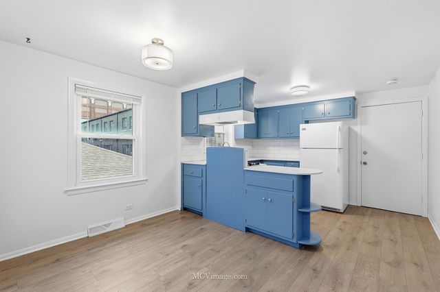 3840 S Wolcott Avenue 2, Chicago, IL 60609