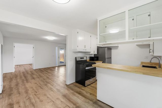 2652 Jefferson Street, Carlsbad, CA 92008