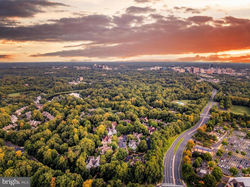 1437 CHURCH HILL PL, Reston, VA 20194