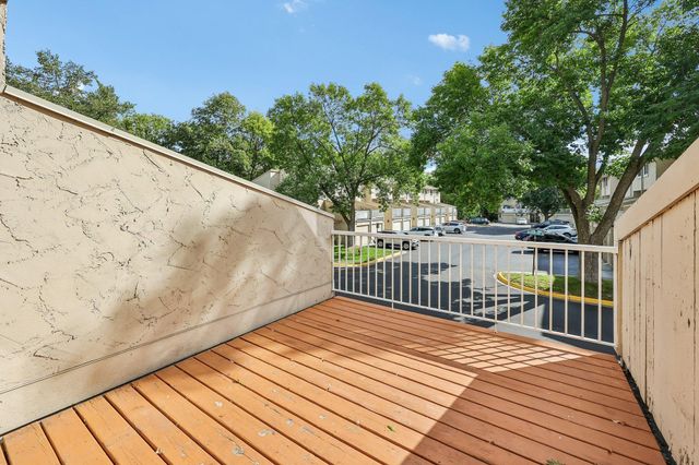 4082 Meadowlark Lane, Eagan, MN 55122