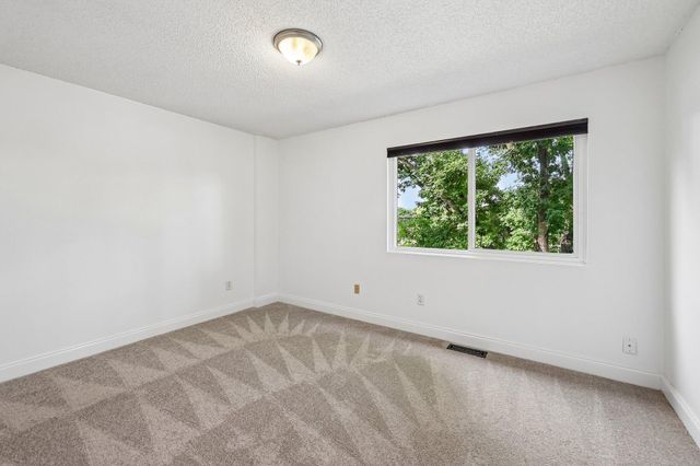 4082 Meadowlark Lane, Eagan, MN 55122