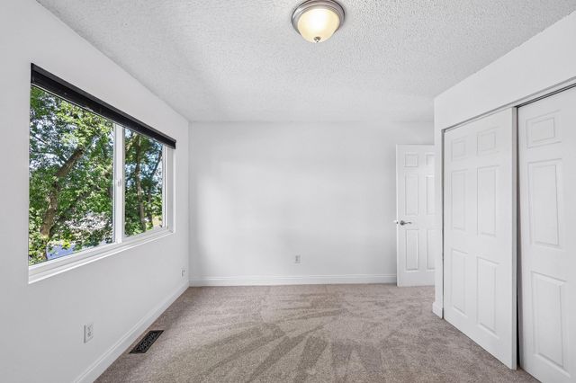 4082 Meadowlark Lane, Eagan, MN 55122
