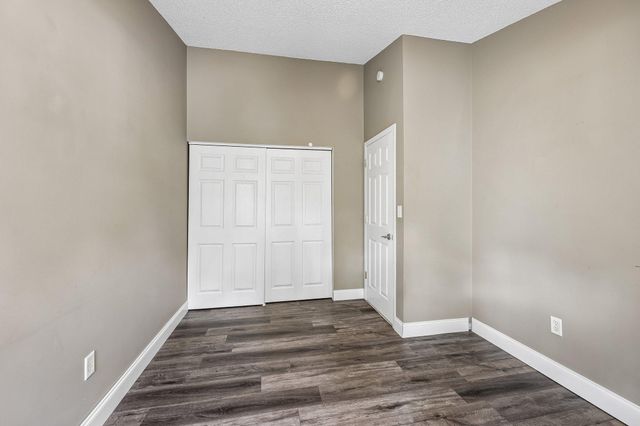 4082 Meadowlark Lane, Eagan, MN 55122
