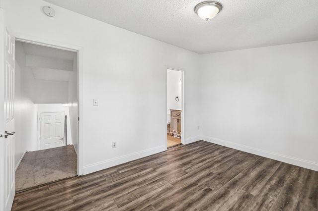 4082 Meadowlark Lane, Eagan, MN 55122