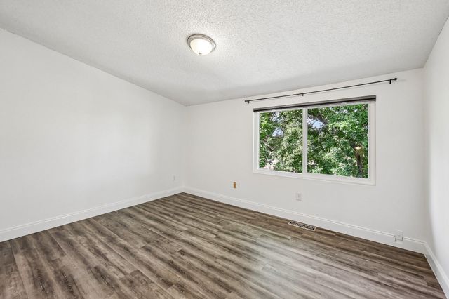 4082 Meadowlark Lane, Eagan, MN 55122