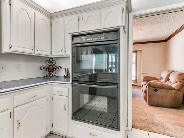 8209 N Bridgeport Lane, Bethany, OK 73008
