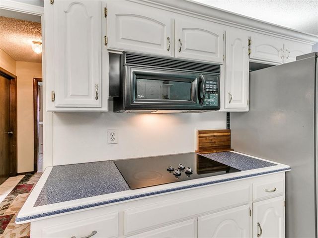 8209 N Bridgeport Lane, Bethany, OK 73008