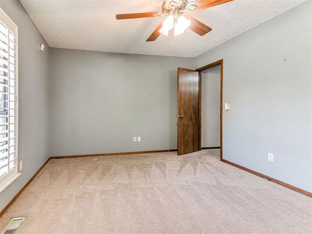 8209 N Bridgeport Lane, Bethany, OK 73008
