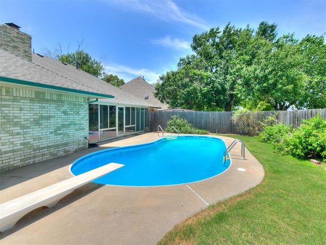 8209 N Bridgeport Lane, Bethany, OK 73008