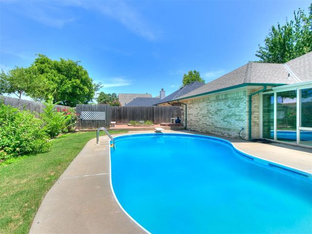 8209 N Bridgeport Lane, Bethany, OK 73008