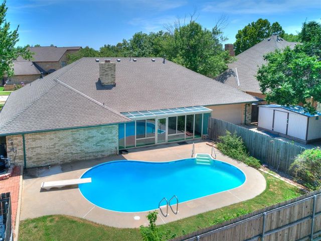 8209 N Bridgeport Lane, Bethany, OK 73008