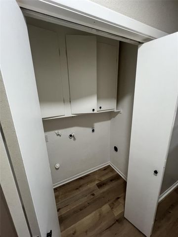 1310 Town Circle 1, Baytown, TX 77520