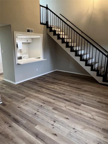 1310 Town Circle 1, Baytown, TX 77520