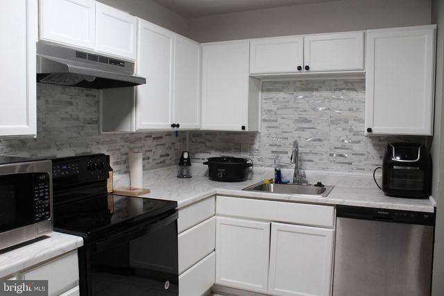 9878 BROOKRIDGE CT, Montgomery Village, MD 20886