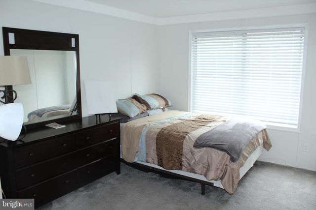 9878 BROOKRIDGE CT, Montgomery Village, MD 20886