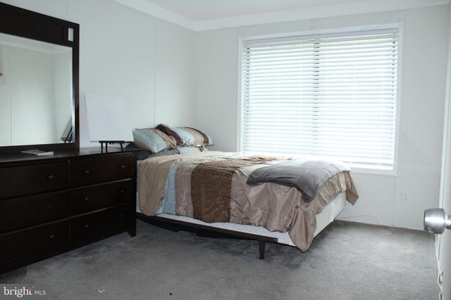 9878 BROOKRIDGE CT, Montgomery Village, MD 20886
