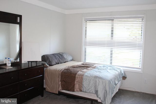 9878 BROOKRIDGE CT, Montgomery Village, MD 20886