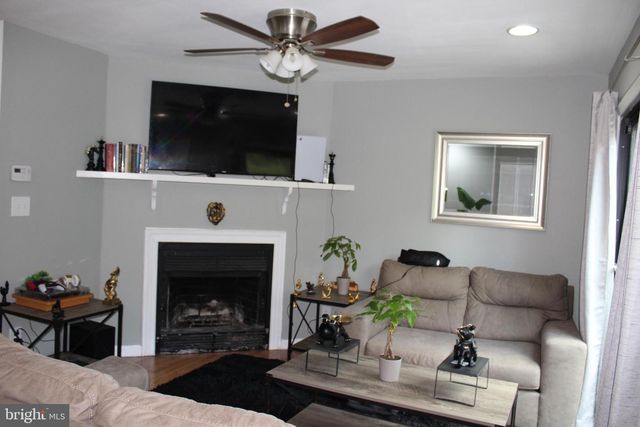 9878 BROOKRIDGE CT, Montgomery Village, MD 20886