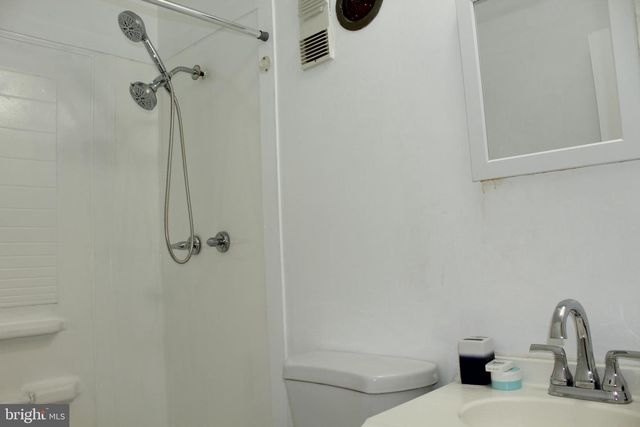 9878 BROOKRIDGE CT, Montgomery Village, MD 20886