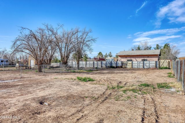 11607 Valle Bonito Road, Socorro, TX 79927