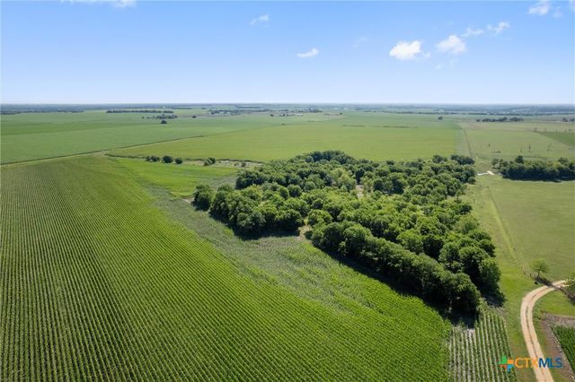 1701 County Road 424, Taylor, TX 76574