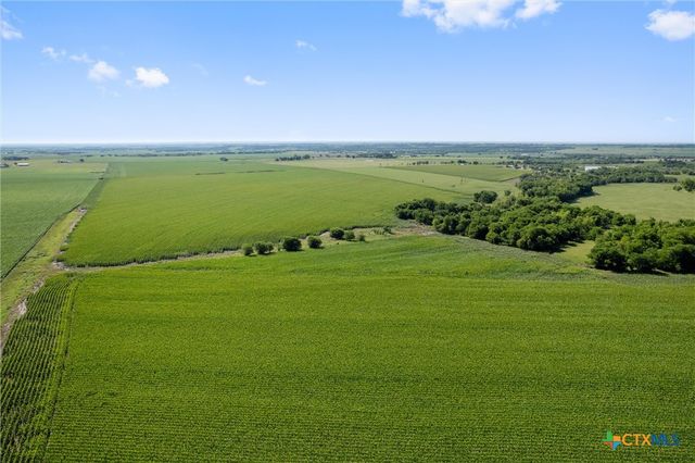 1701 County Road 424, Taylor, TX 76574