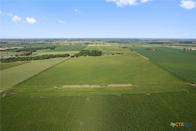 1701 County Road 424, Taylor, TX 76574