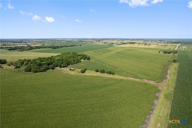 1701 County Road 424, Taylor, TX 76574