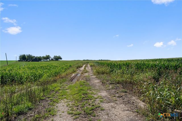 1701 County Road 424, Taylor, TX 76574