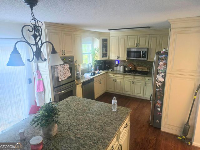 68 Hillcrest Drive, Hiram, GA 30141
