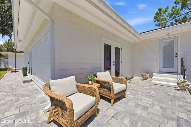 2348 SMULLIAN Trail N, Jacksonville, FL 32217