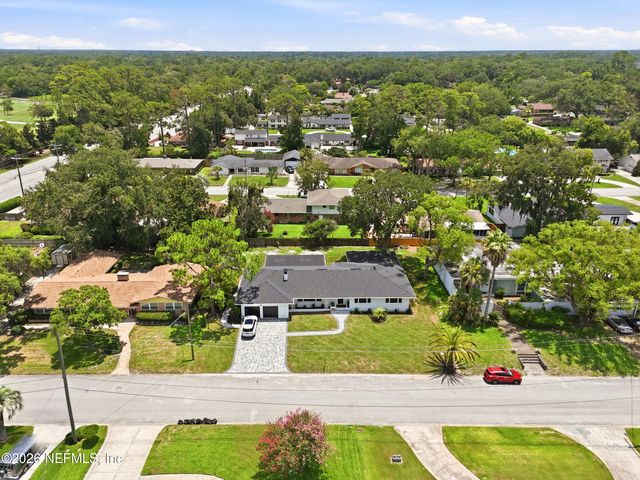 2348 SMULLIAN Trail N, Jacksonville, FL 32217