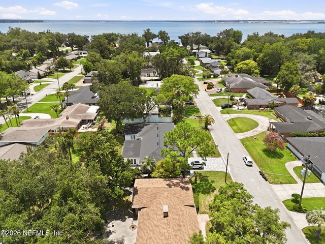 2348 SMULLIAN Trail N, Jacksonville, FL 32217