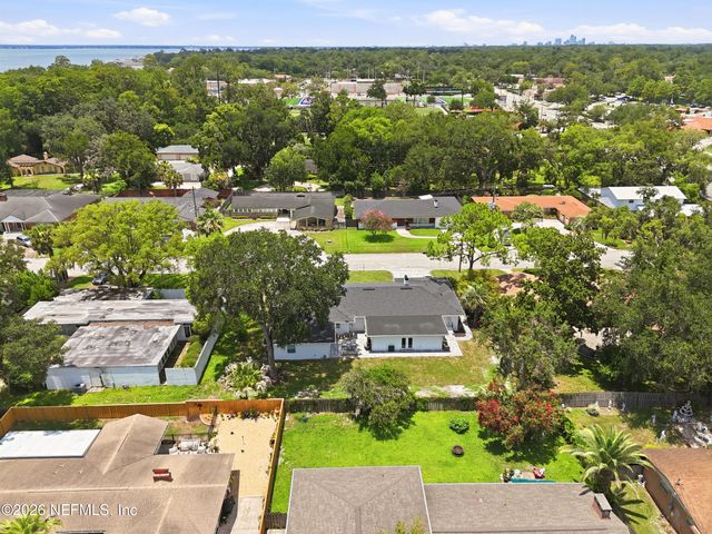 2348 SMULLIAN Trail N, Jacksonville, FL 32217