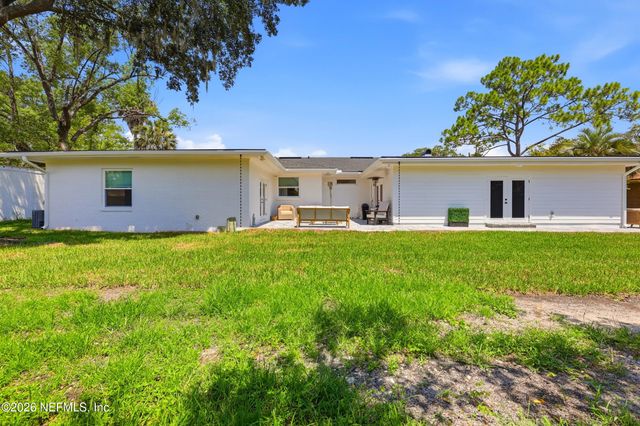2348 SMULLIAN Trail N, Jacksonville, FL 32217