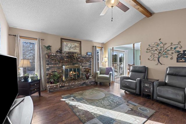 3033 W HIAWATHA DRIVE, Appleton, WI 54914