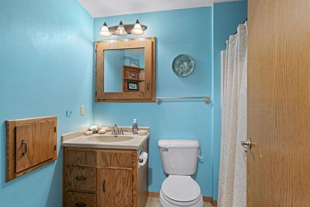 3033 W HIAWATHA DRIVE, Appleton, WI 54914