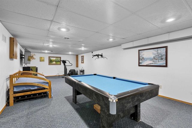 3033 W HIAWATHA DRIVE, Appleton, WI 54914