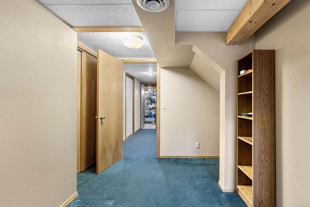 3033 W HIAWATHA DRIVE, Appleton, WI 54914