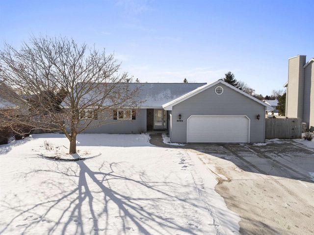 3033 W HIAWATHA DRIVE, Appleton, WI 54914
