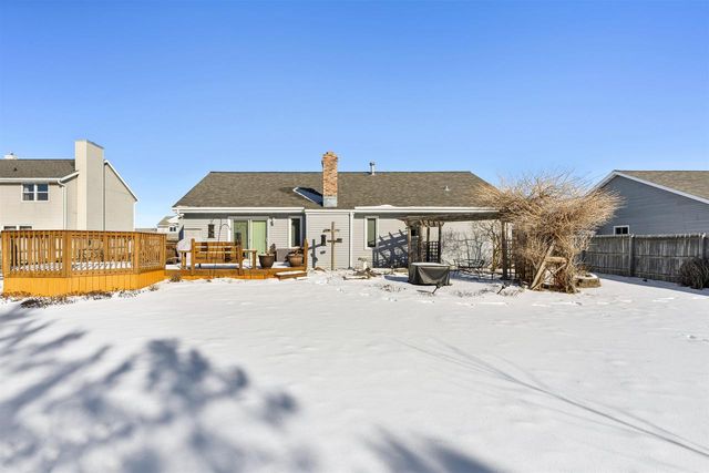 3033 W HIAWATHA DRIVE, Appleton, WI 54914