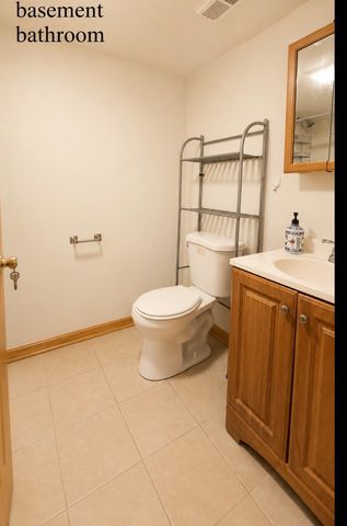 4024 S Artesian Avenue, Chicago, IL 60632