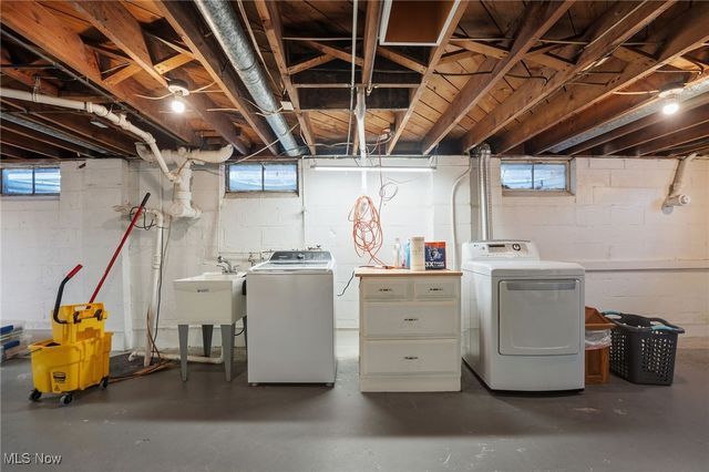 204 Normandy Drive, Painesville Twp, OH 44077