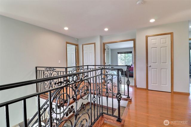 9619 S 237th Place, Kent, WA 98031