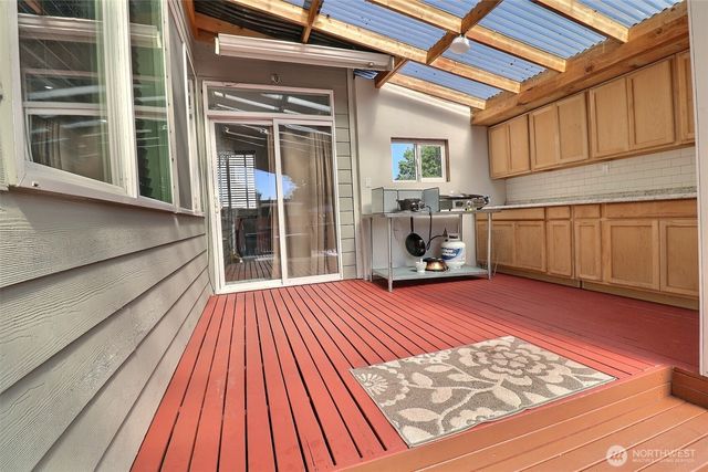 9619 S 237th Place, Kent, WA 98031
