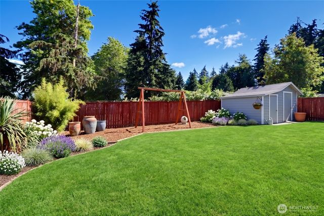 9619 S 237th Place, Kent, WA 98031