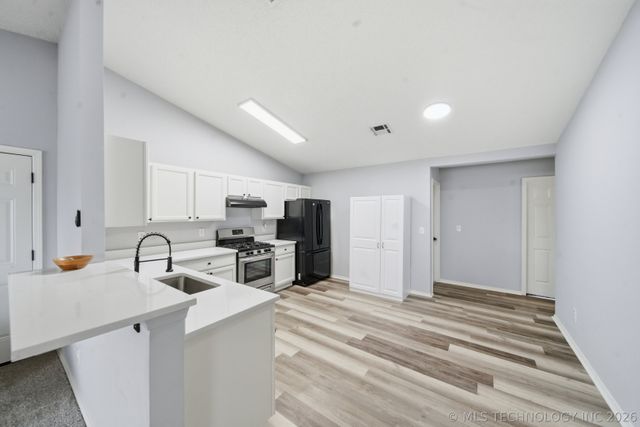 1925 Bristol Road, Claremore, OK 74017